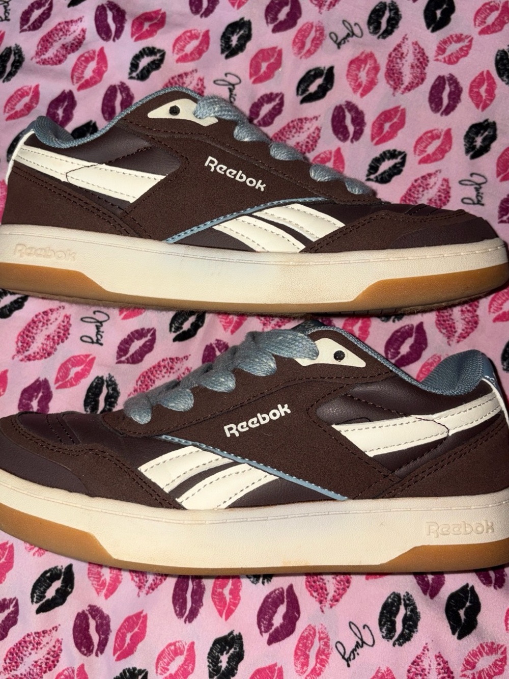 Reebok brown/cream sneakers